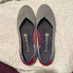 Rothy’s the flat. Size 8. Blue/gray pattern.